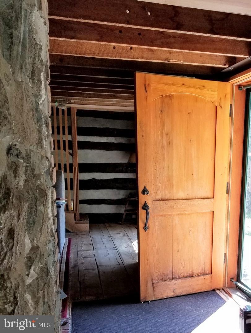 10199 Dead End Road Delaplane, VA 20144 - Photo 5 of 55 Entrance