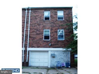 12099 Abby Road Philadelphia, PA 19154 - Photo 6 of 8 Exterior Back