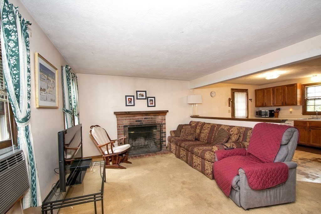 43 Marion Road Scituate, MA 02066 - Photo 4 of 22