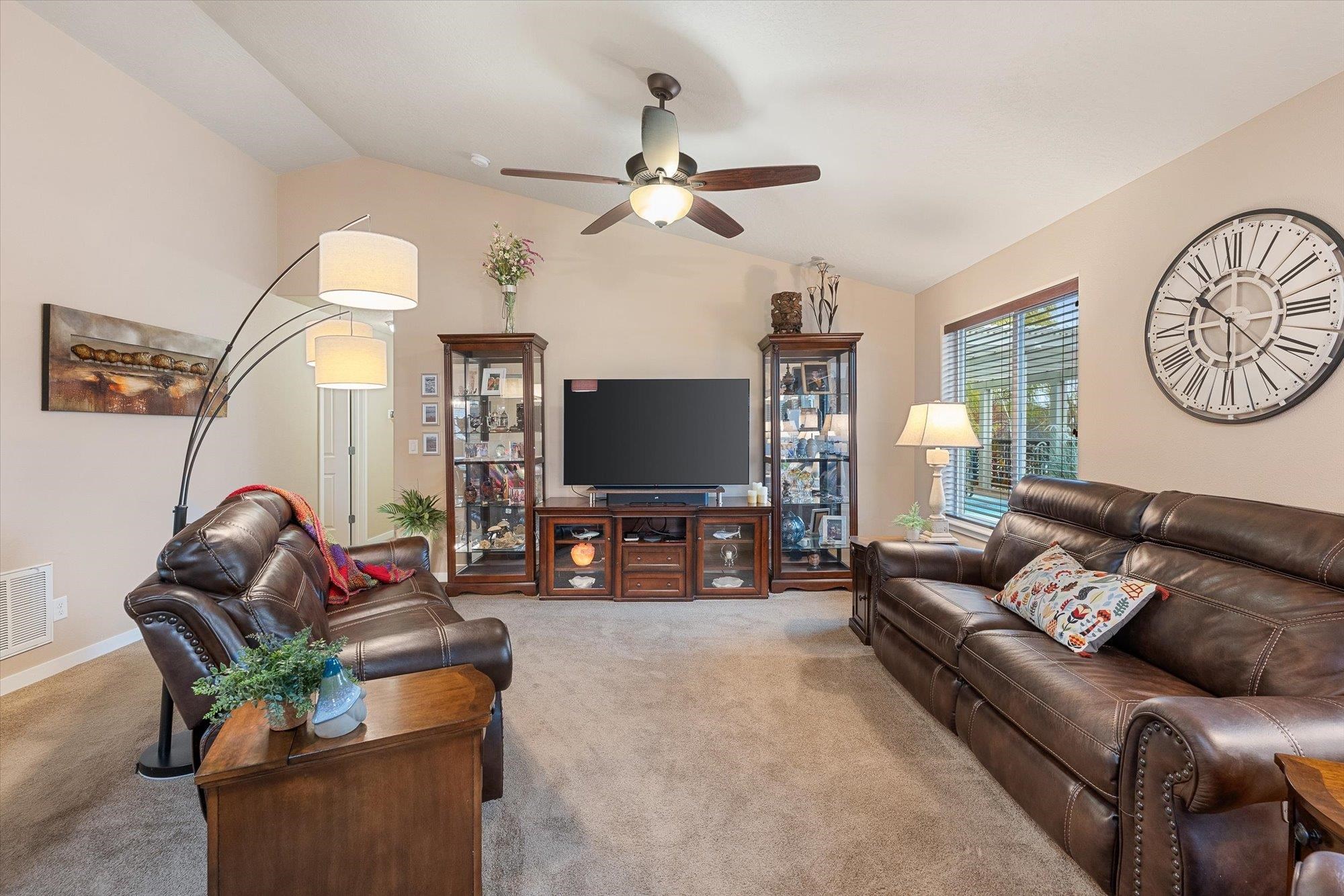 9920 North Austin Lane Spokane, WA 99208 - Photo 3 of 42