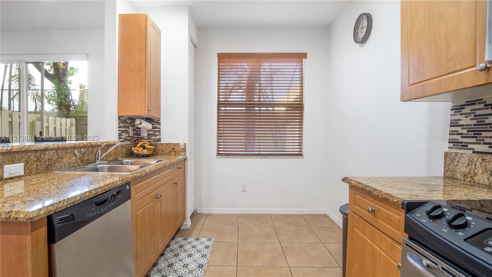 2851 Prospect Road, Unit 505 Tamarac, FL 33309 - Photo 12 of 27 Gallery Image 12