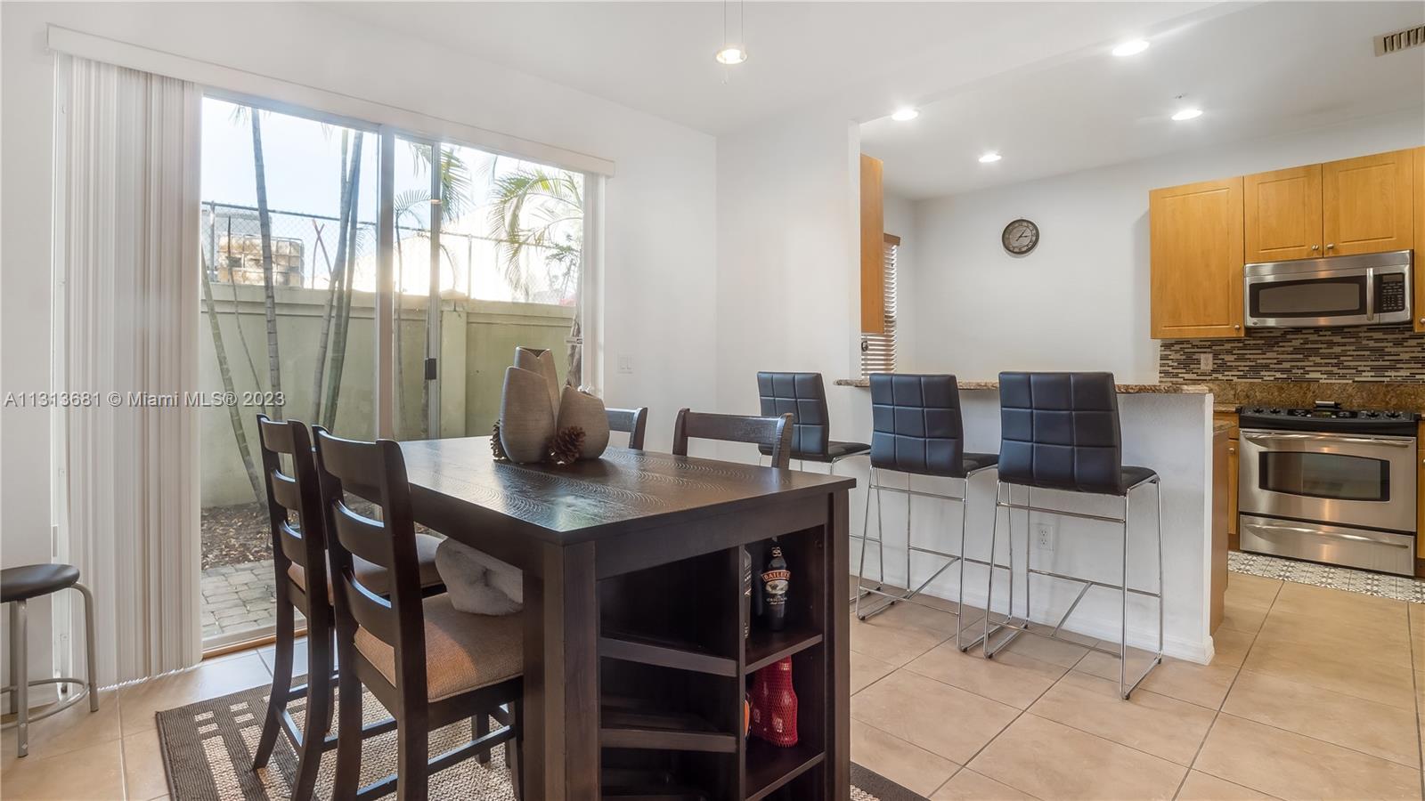 2851 Prospect Road, Unit 505 Tamarac, FL 33309 - Photo 16 of 27 Gallery Image 16