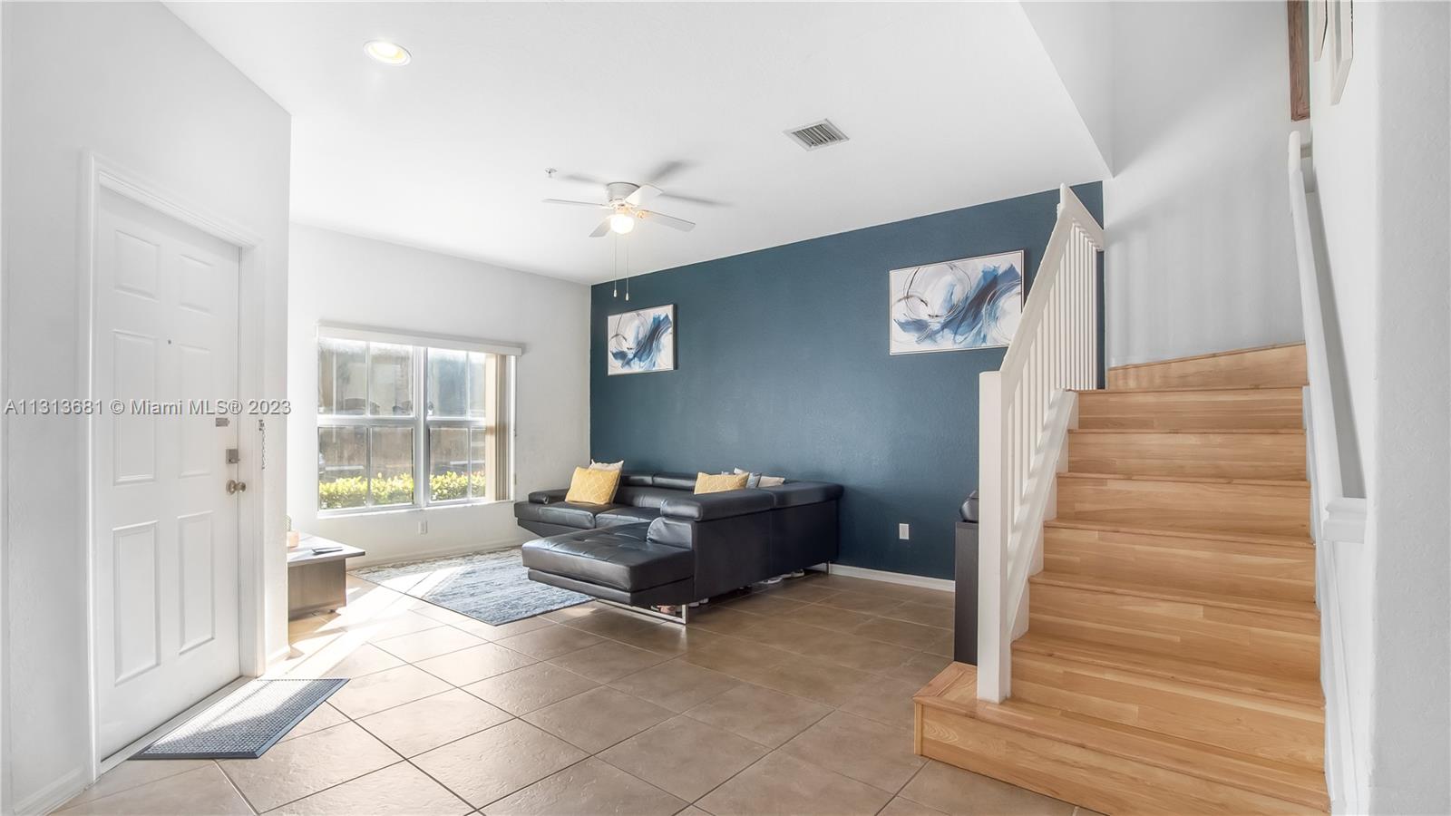 2851 Prospect Road, Unit 505 Tamarac, FL 33309 - Photo 4 of 27 Gallery Image 4