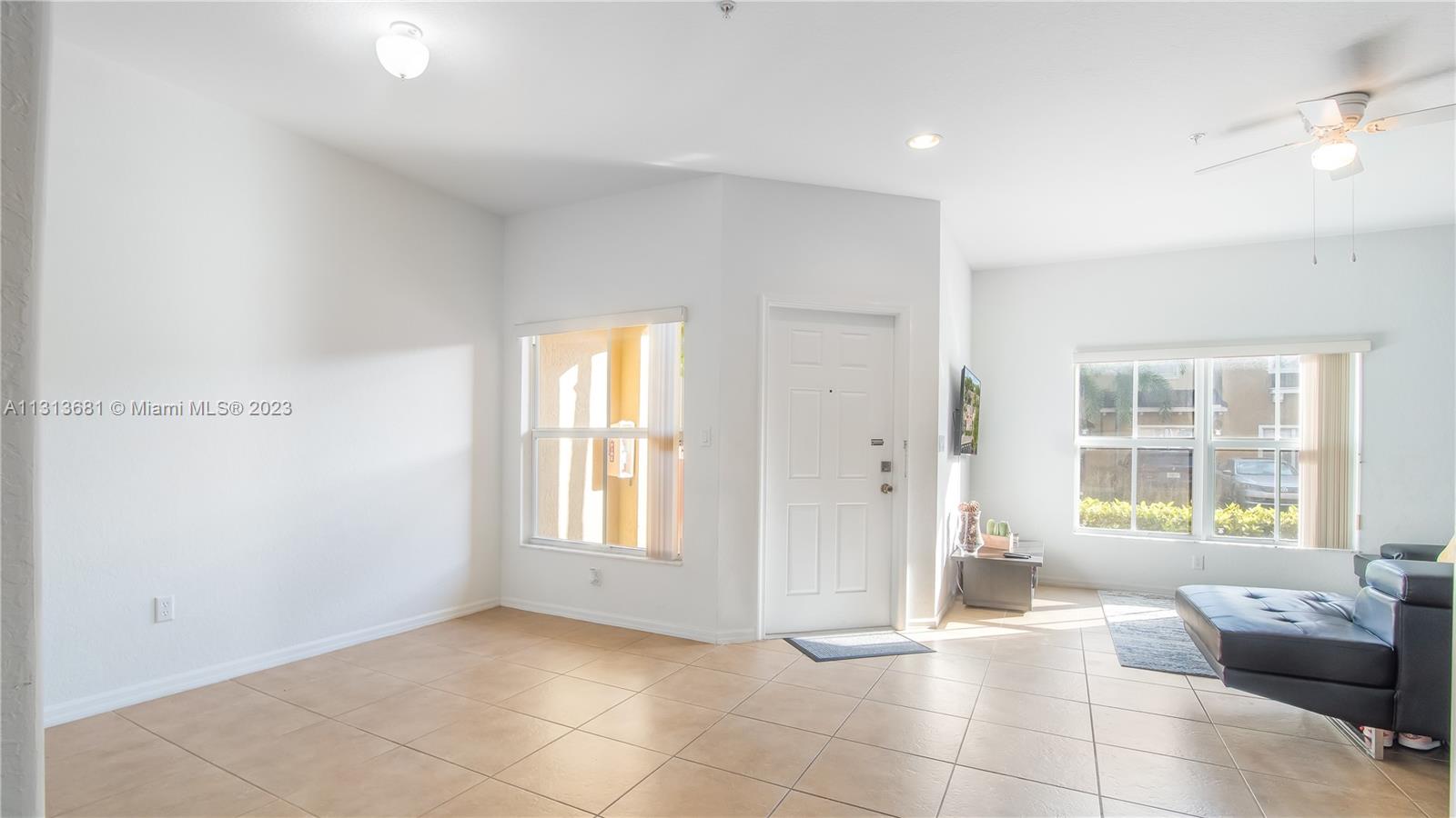 2851 Prospect Road, Unit 505 Tamarac, FL 33309 - Photo 9 of 27 Gallery Image 9