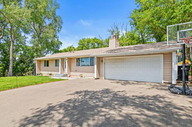 $444,900 | 2200 Horizon Road, Burnsville, MN 55337