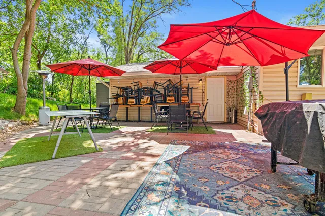 $444,900 | 2200 Horizon Road, Burnsville, MN 55337