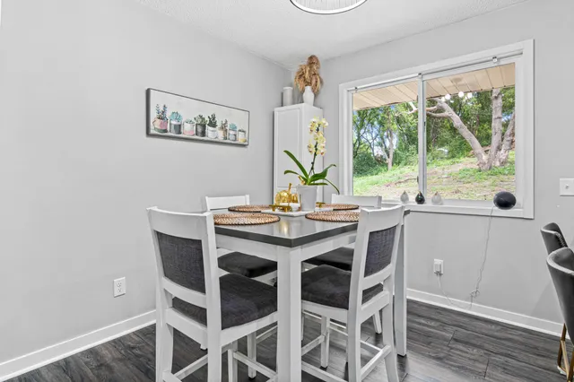 $444,900 | 2200 Horizon Road, Burnsville, MN 55337