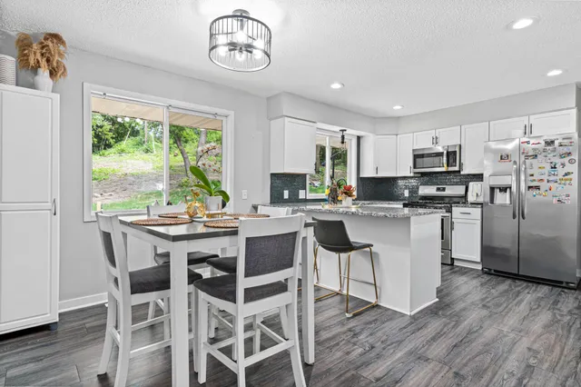 $444,900 | 2200 Horizon Road, Burnsville, MN 55337