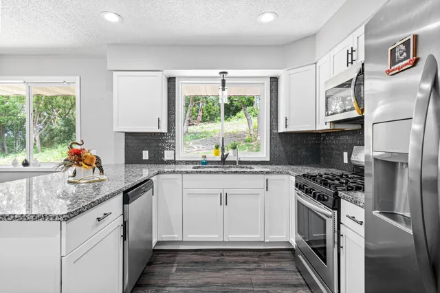 $444,900 | 2200 Horizon Road, Burnsville, MN 55337