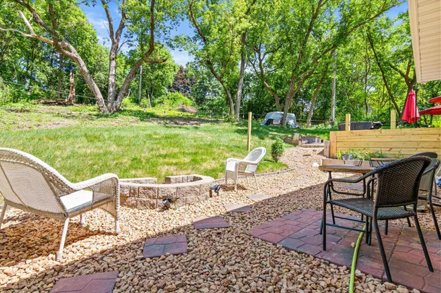 $444,900 | 2200 Horizon Road, Burnsville, MN 55337