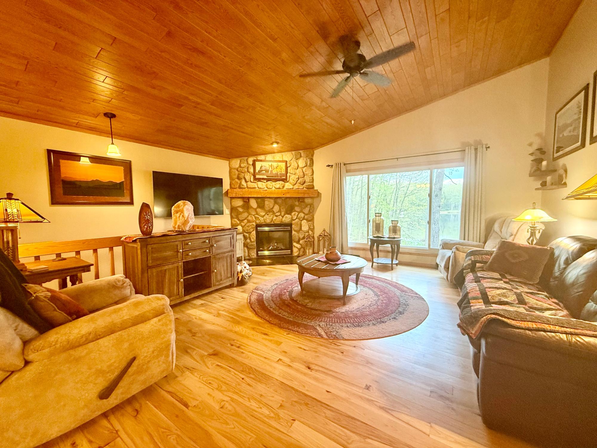 7011 Lakeview Circle Rhinelander, WI 54501 - Photo 13 of 32 Gallery Image 13