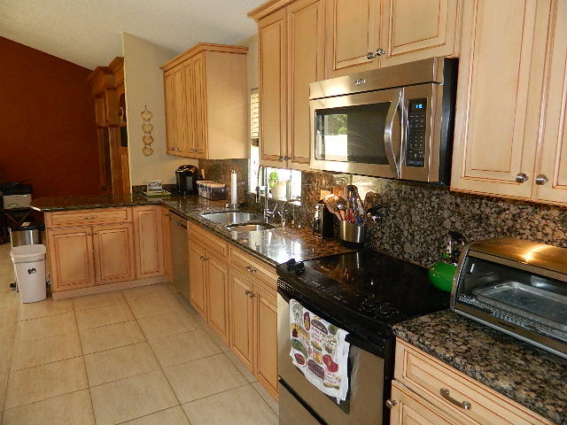 4604 Brandywine Drive Boca Raton, FL 33487 - Photo 9 of 25 RENOVATED KITCHEN