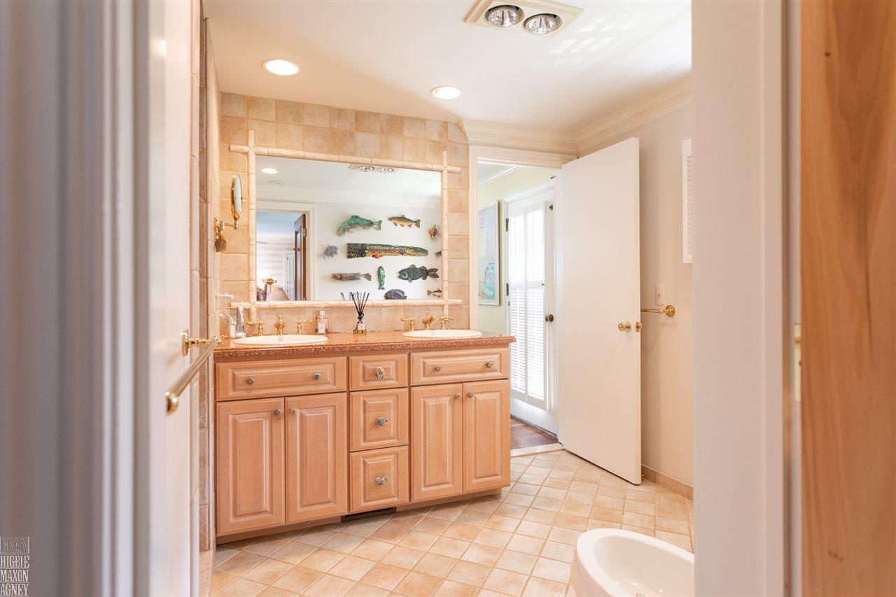166 Lewiston Road Grosse Pointe Farms, MI 48236 - Photo 21 of 39
