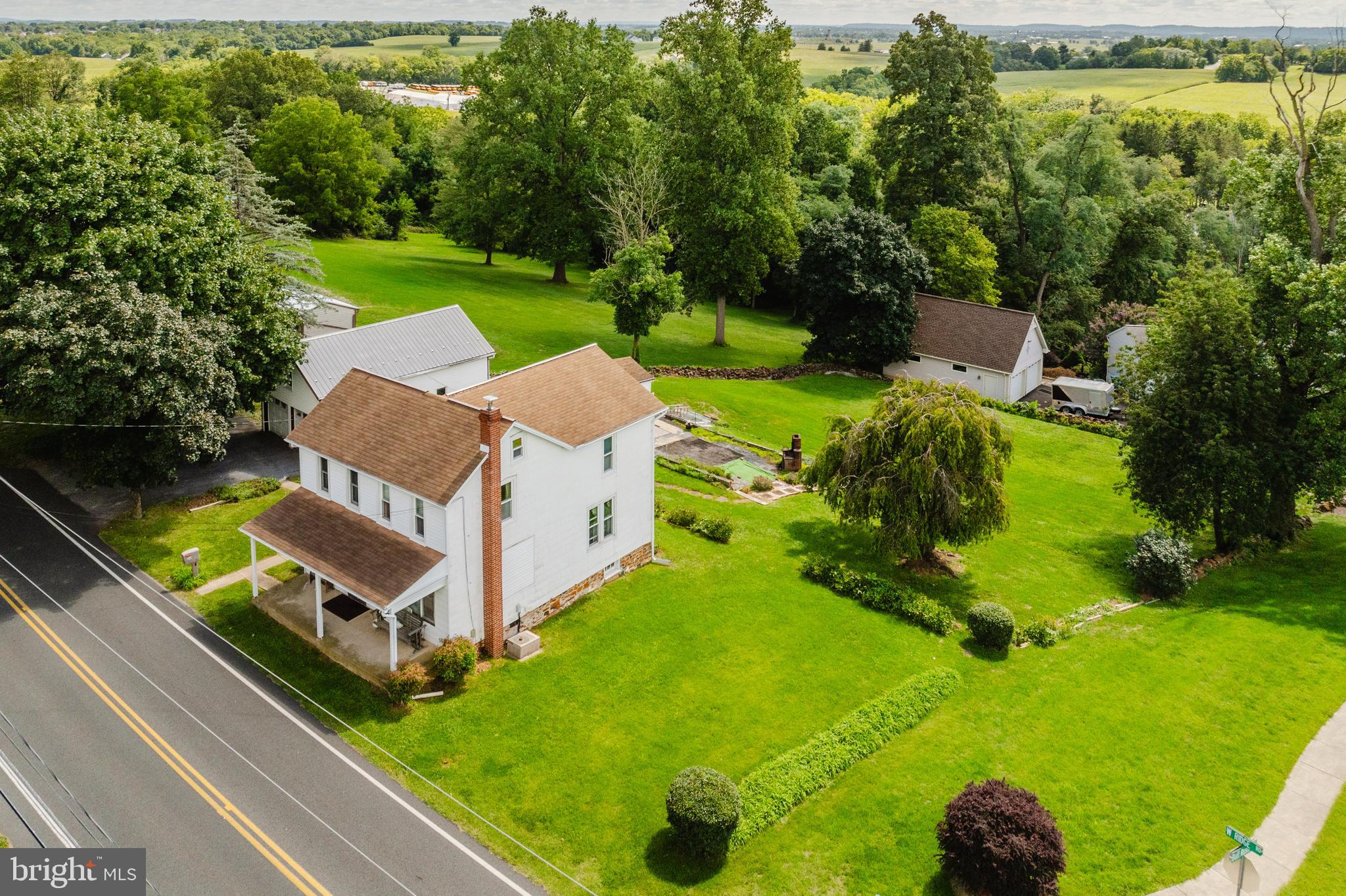 386 West Ridge Road Elizabethtown, PA 17022 - Photo 3 of 60