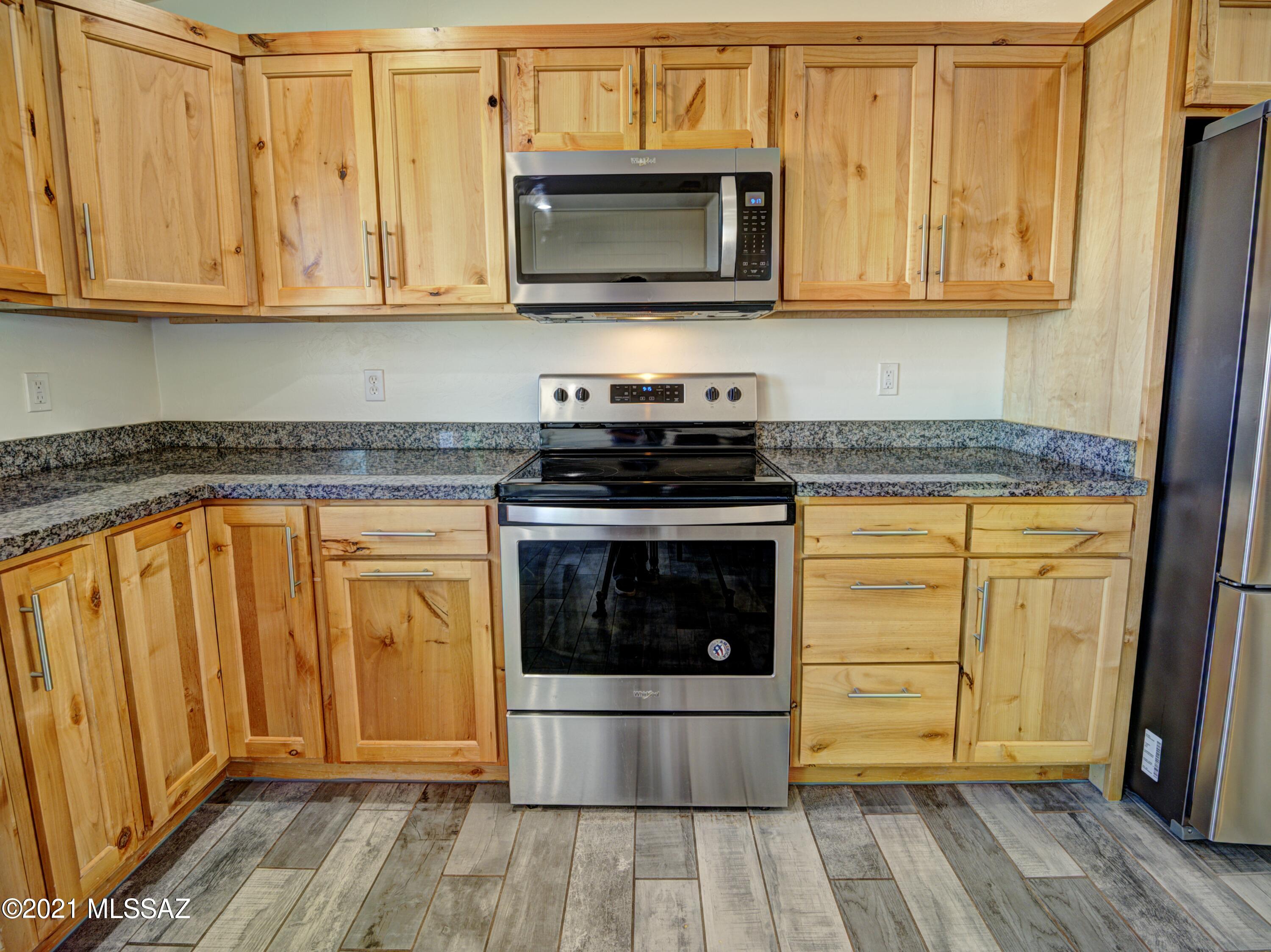 972 Paseo Escoba Rio Rico, AZ 85648 - Photo 8 of 24