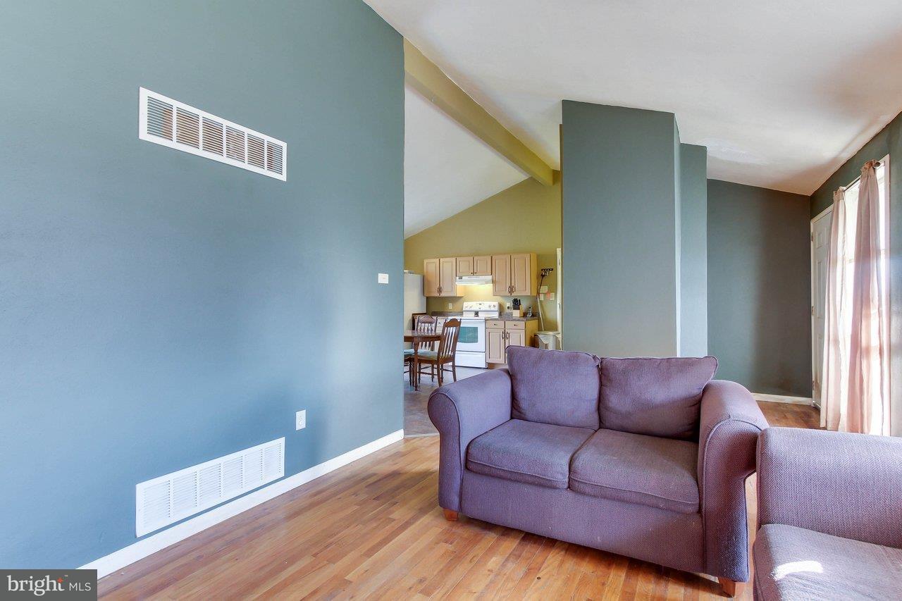 1155 Witmer Road York, PA 17406 - Photo 5 of 24 Gallery Image 5