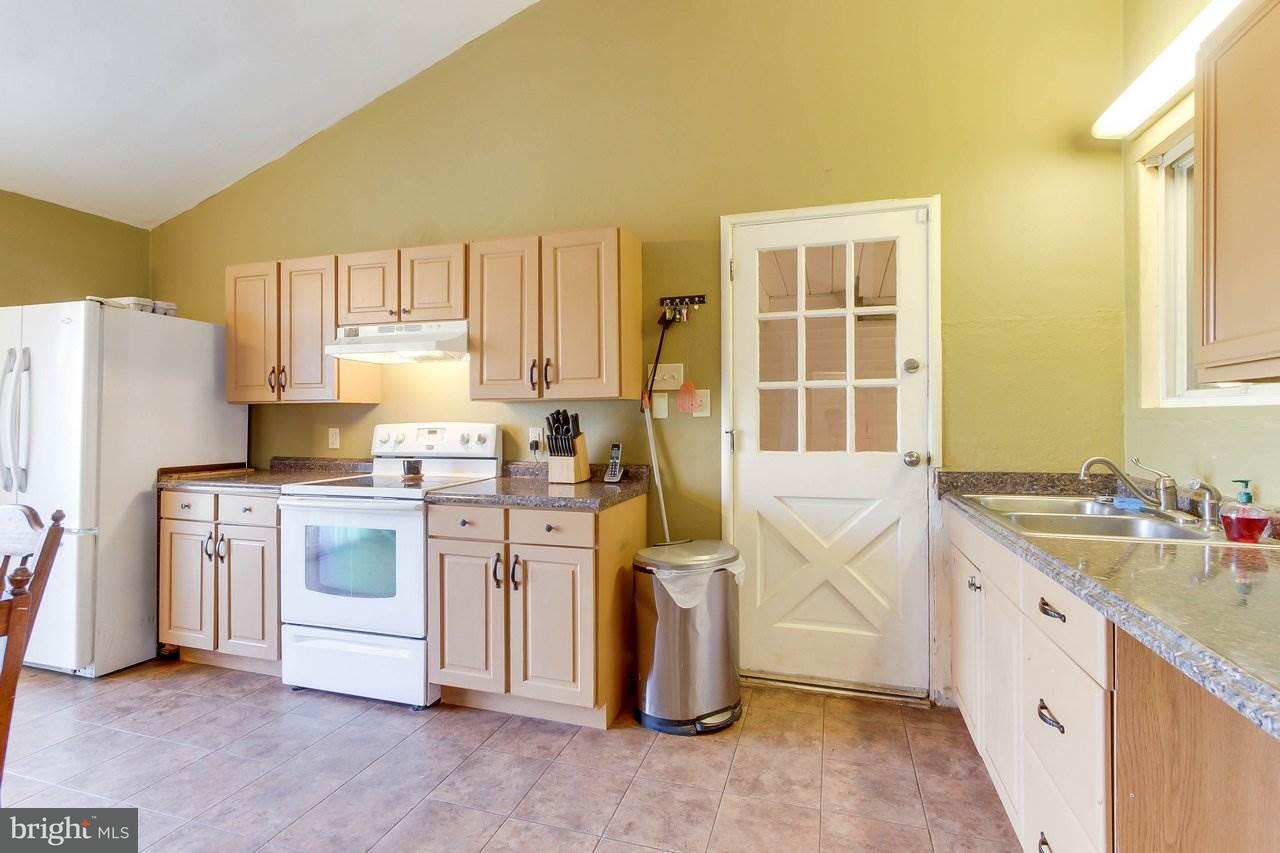 1155 Witmer Road York, PA 17406 - Photo 10 of 24 Gallery Image 10