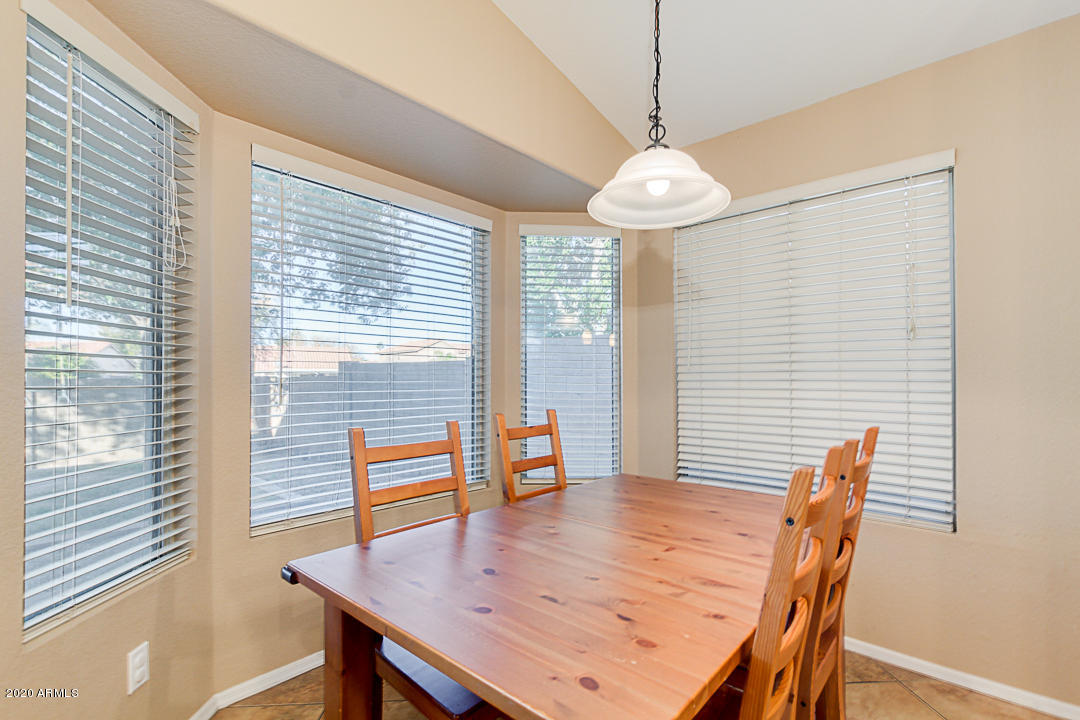 562 West Tumbleweed Road Gilbert, AZ 85233 - Photo 11 of 33 11-Tumbleweed