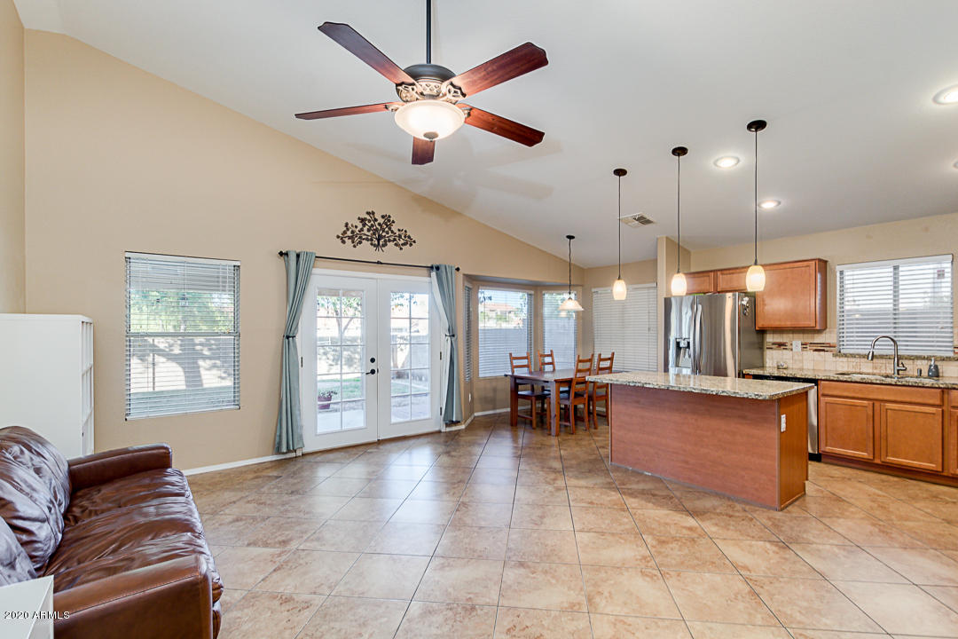 562 West Tumbleweed Road Gilbert, AZ 85233 - Photo 8 of 33 08-Tumbleweed