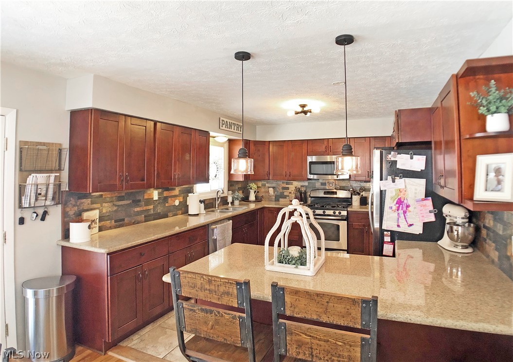 337 Silver Ridge Drive Akron, OH 44321 - Photo 9 of 35 Gallery Image 9