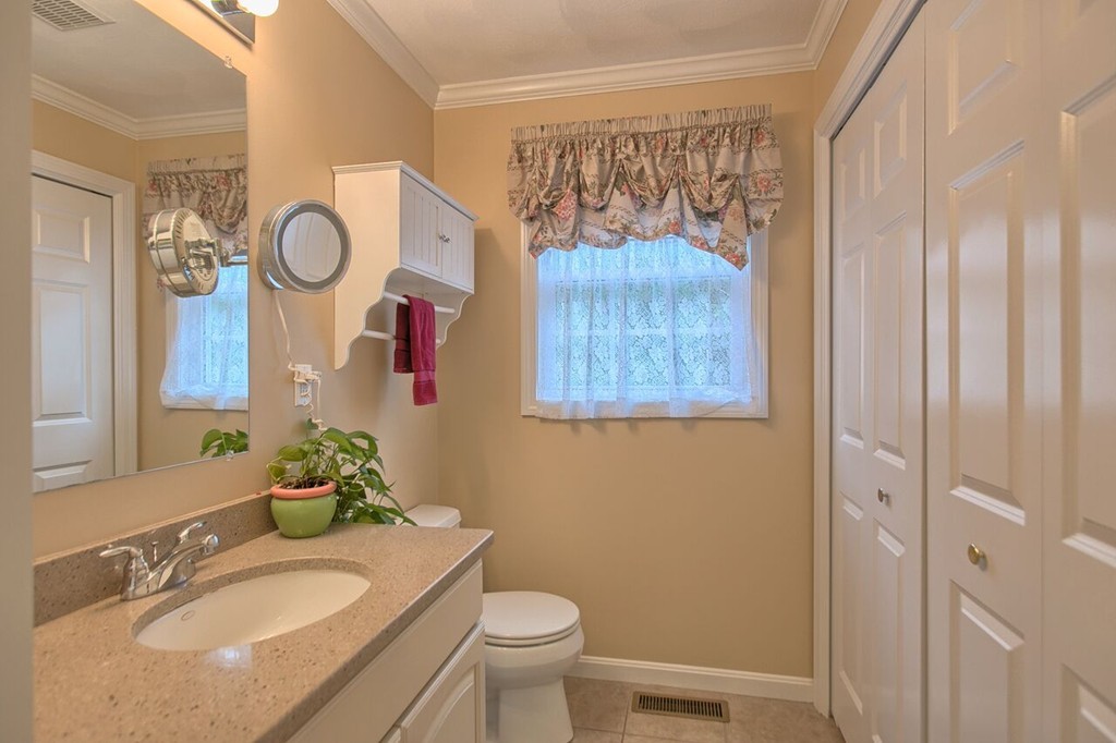 53 Charant Road Lowell, MA 01854 - Photo 12 of 28 Gallery Image 12