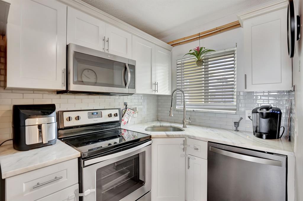 2311 Northeast 36th Street, Unit 1F Lighthouse Point, FL 33064 - Photo 15 of 35 Clean Lines and sunlight