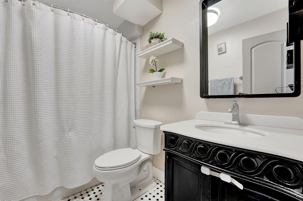 2311 Northeast 36th Street, Unit 1F Lighthouse Point, FL 33064 - Photo 22 of 35