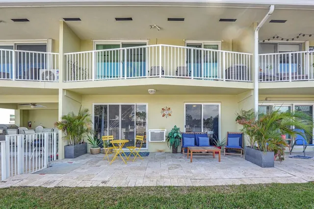 $385,000 | 2311 Northeast 36th Street, Unit 1F, Lighthouse Point, FL 33064