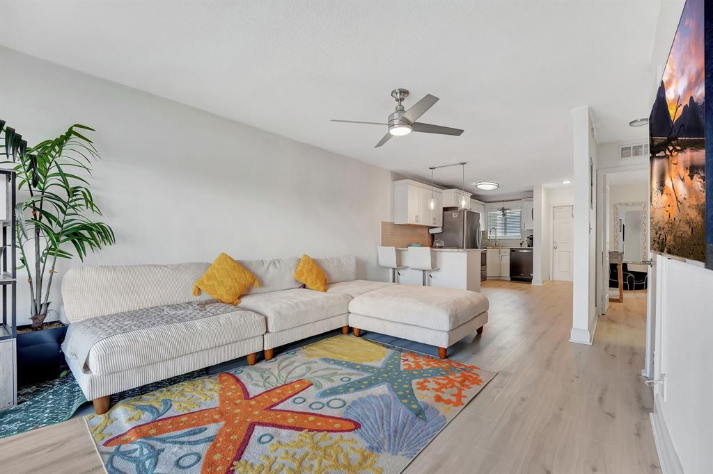 2311 Northeast 36th Street, Unit 1F Lighthouse Point, FL 33064 - Photo 9 of 35 Spacious Living Room