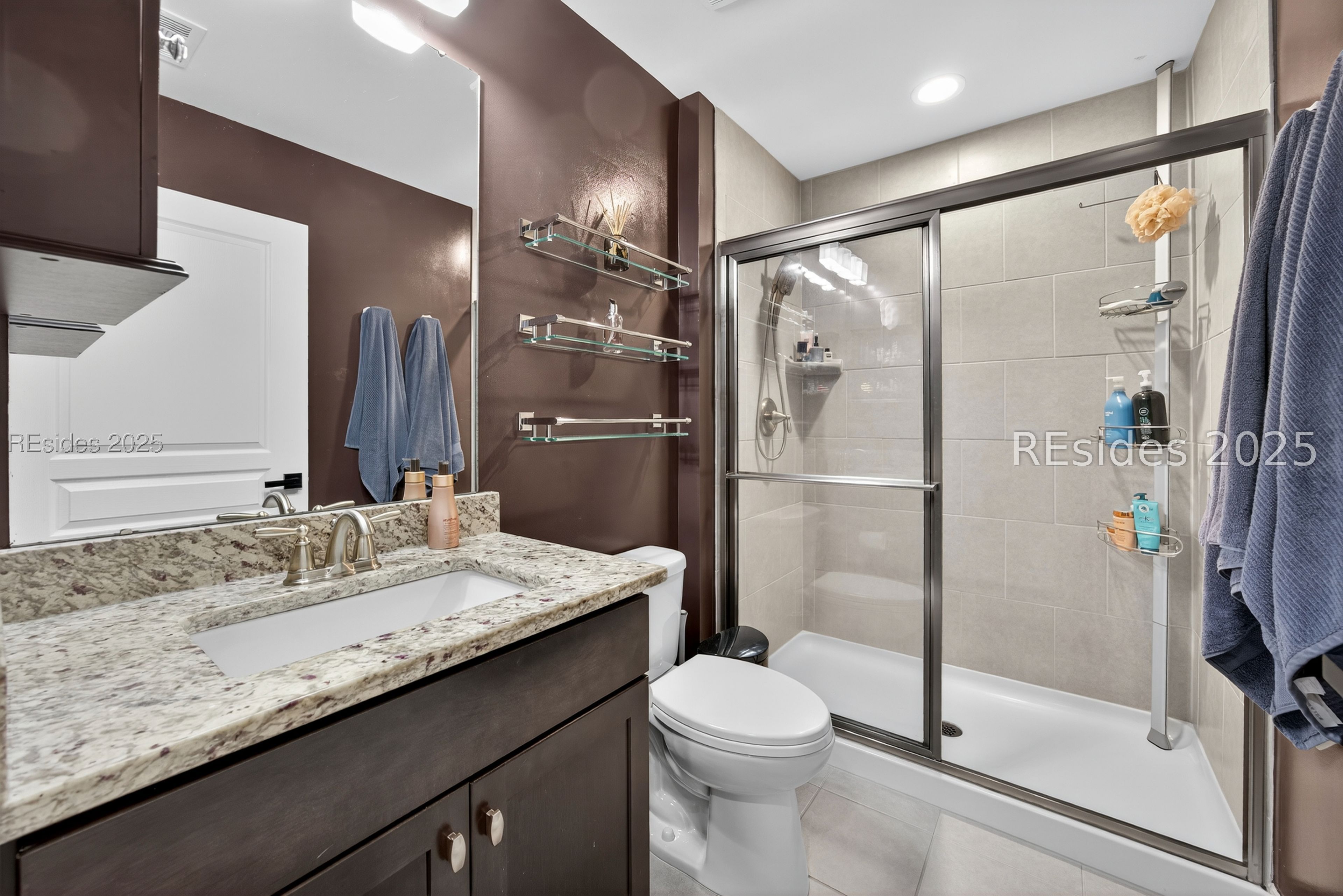 2 Bainbridge Way Bluffton, SC 29910 - Photo 43 of 77 3rd guest bathroom