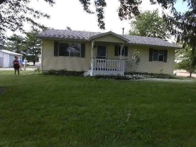 2827 North Vincent Road Ovid, MI 48866 - Photo 1 of 5 21303032.JPG