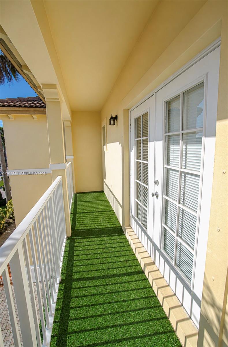 1751 Southwest 154th Path Miami, FL 33185 - Photo 10 of 41