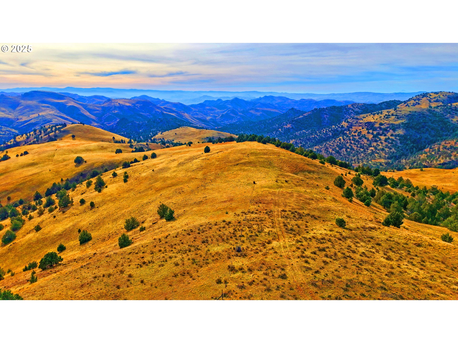 46457 Highway 218 Fossil, OR 97830 - Photo 11 of 45 a view of an ocean