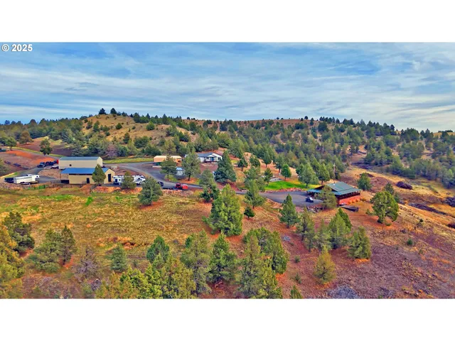 an aerial view of a houses