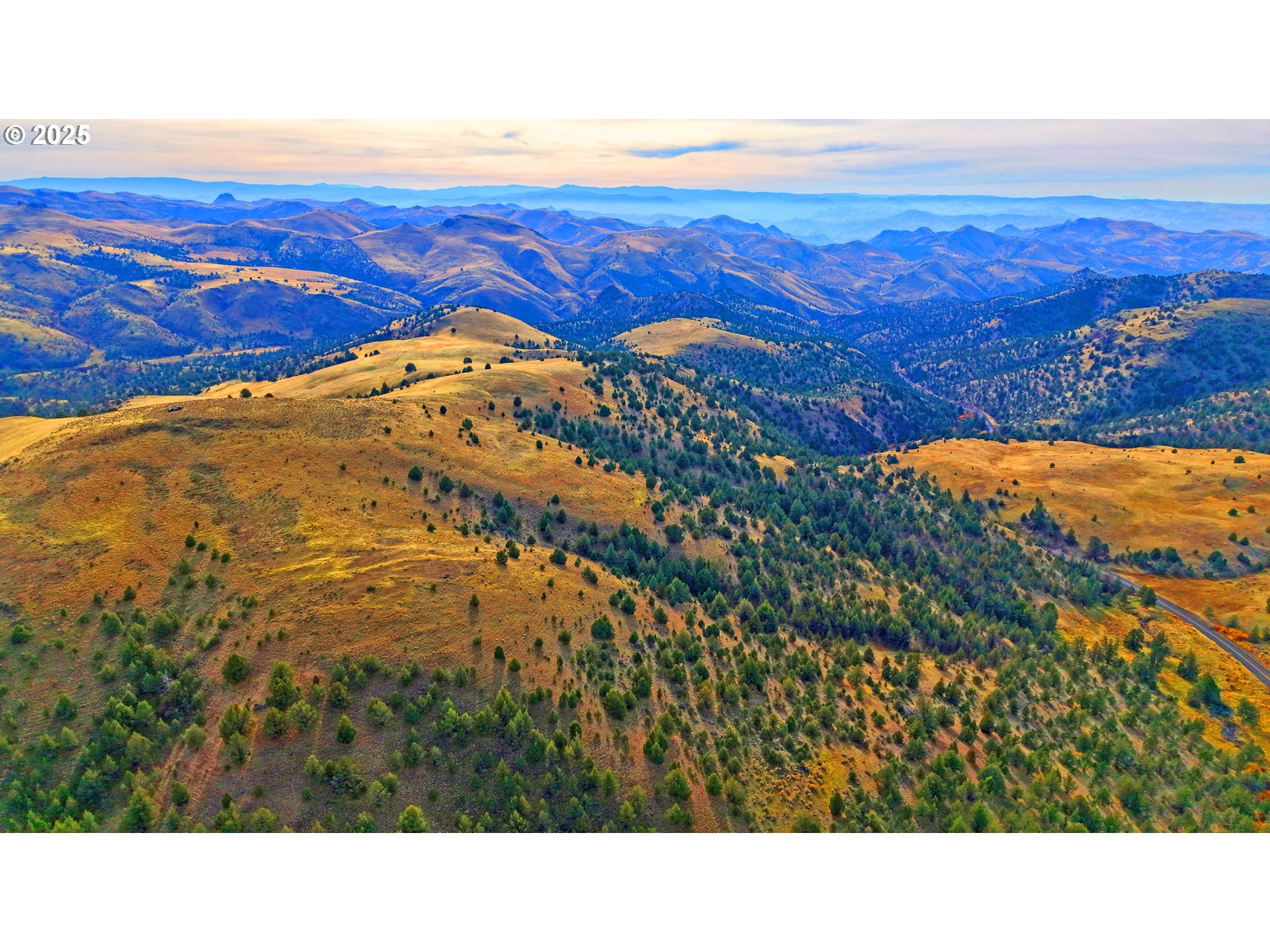 46457 Highway 218 Fossil, OR 97830 - Photo 10 of 45 a view of an ocean