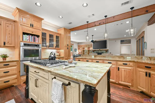 $499,900 | 14989 Peairs Road, Pride, LA 70770