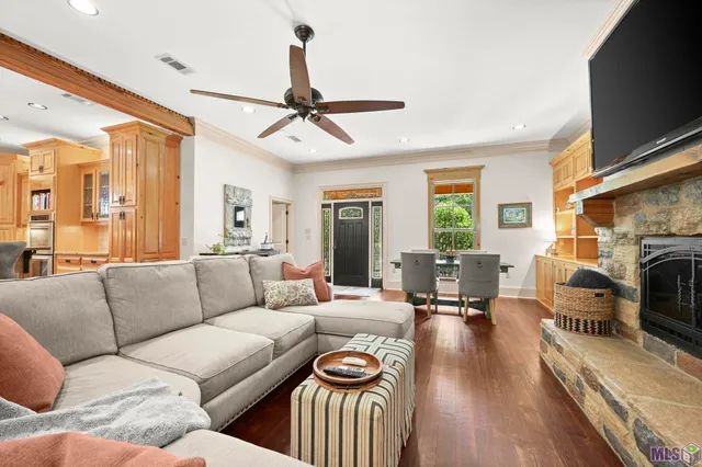 $499,900 | 14989 Peairs Road, Pride, LA 70770