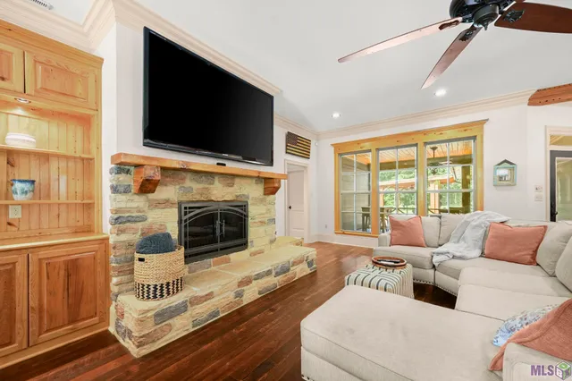 $499,900 | 14989 Peairs Road, Pride, LA 70770