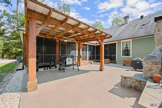 $499,900 | 14989 Peairs Road, Pride, LA 70770