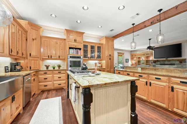 $499,900 | 14989 Peairs Road, Pride, LA 70770