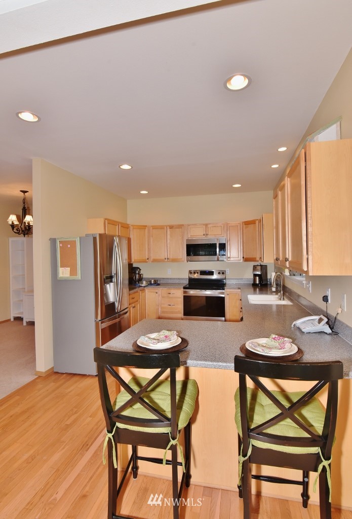 2620 Northeast Strand Road Bremerton, WA 98311 - Photo 11 of 24 Gallery Image 11
