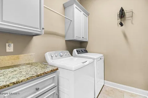 $339,000 | 305 Monterey Drive, Lafayette, LA 70506