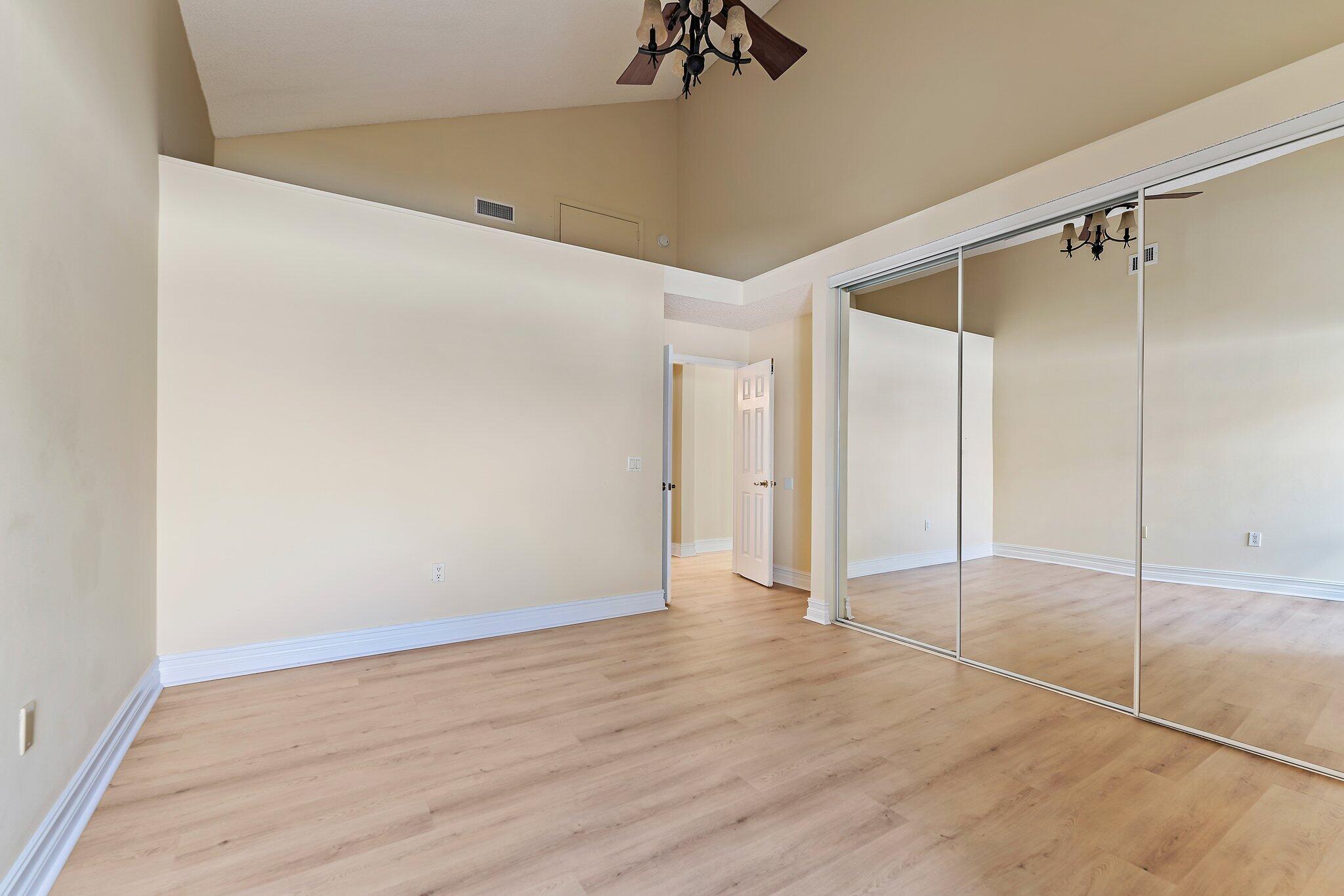 118 Knoll Way Jupiter, FL 33477 - Photo 34 of 40 a view of an empty room