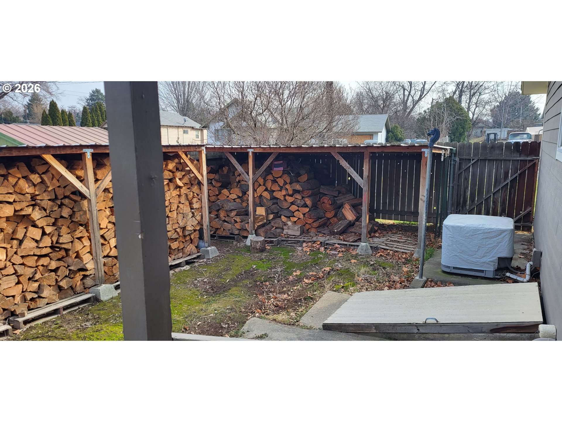 113 Southeast 3rd Avenue Milton Freewater, OR 97862 - Photo 37 of 38 a view of backyard with wooden fence