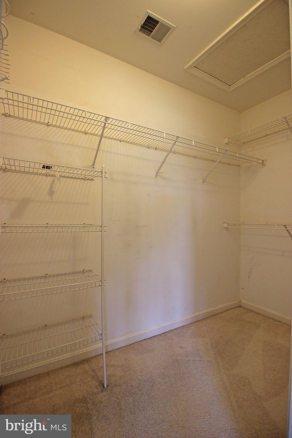 11799 Valley Ridge Circle Fairfax, VA 22033 - Photo 35 of 43 a view of a room