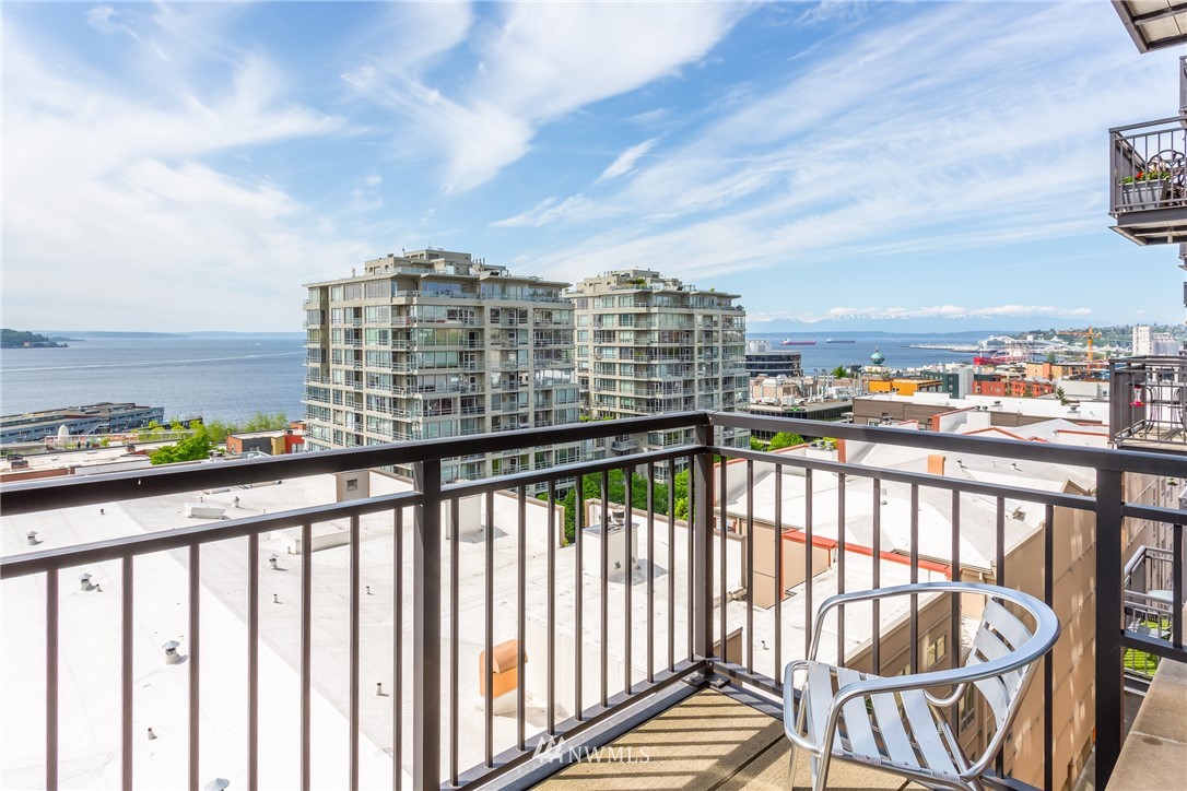 2911 2nd Avenue, Unit 903 Seattle, WA 98121 - Photo 3 of 25 a view of city from a balcony