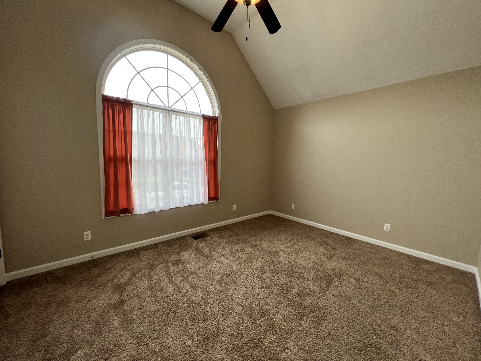 1406 Raven Road Clarksville, TN 37042 - Photo 17 of 27 Gallery Image 17