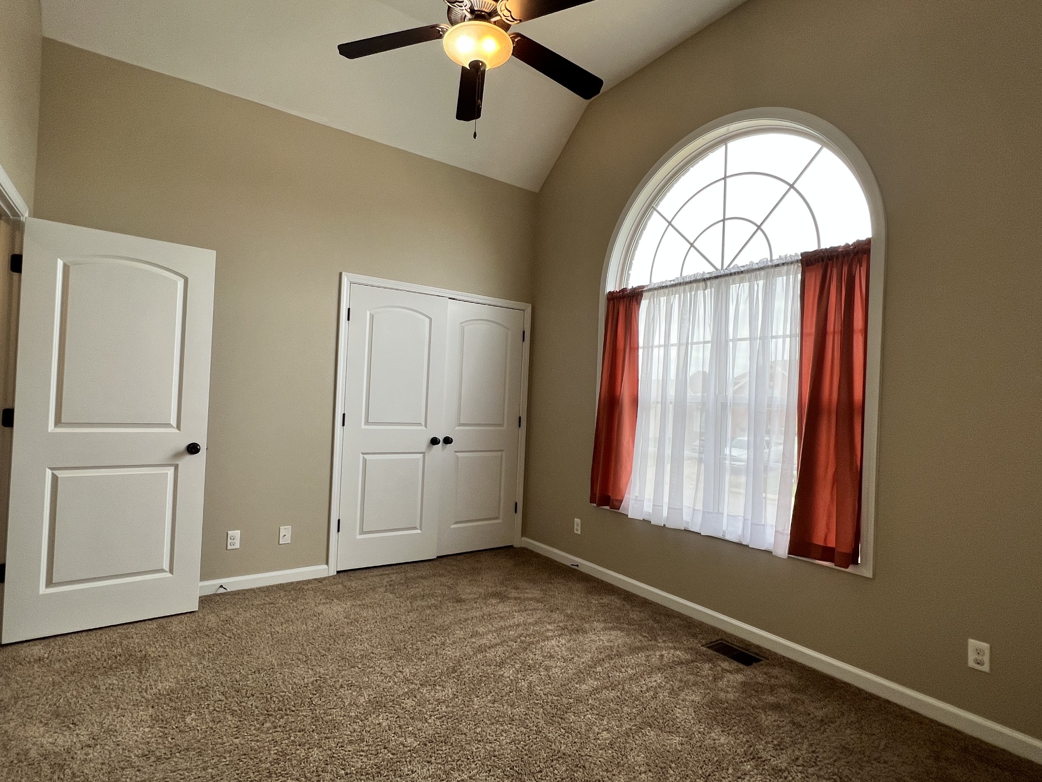 1406 Raven Road Clarksville, TN 37042 - Photo 18 of 27 Gallery Image 18