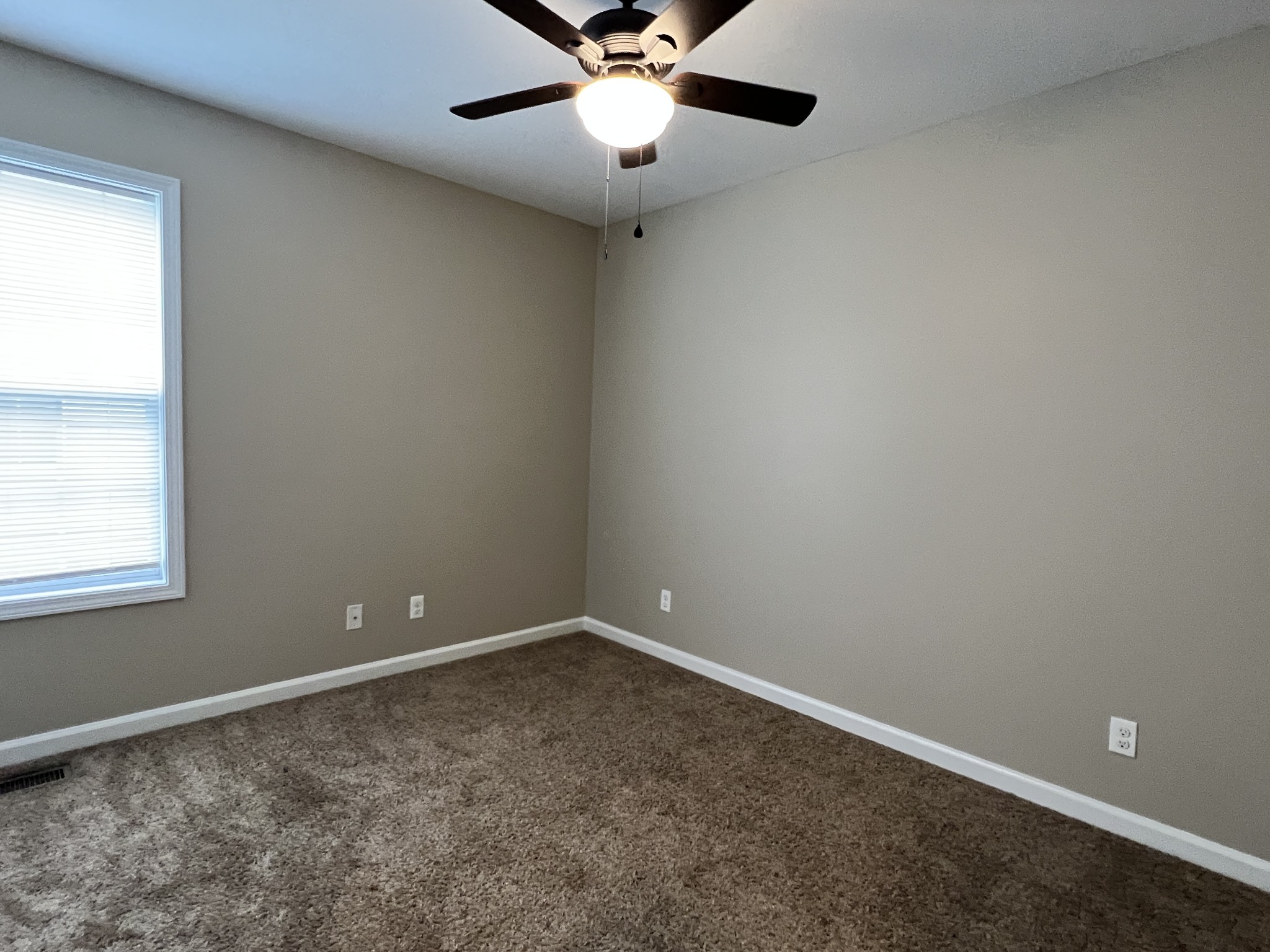 1406 Raven Road Clarksville, TN 37042 - Photo 19 of 27 Gallery Image 19