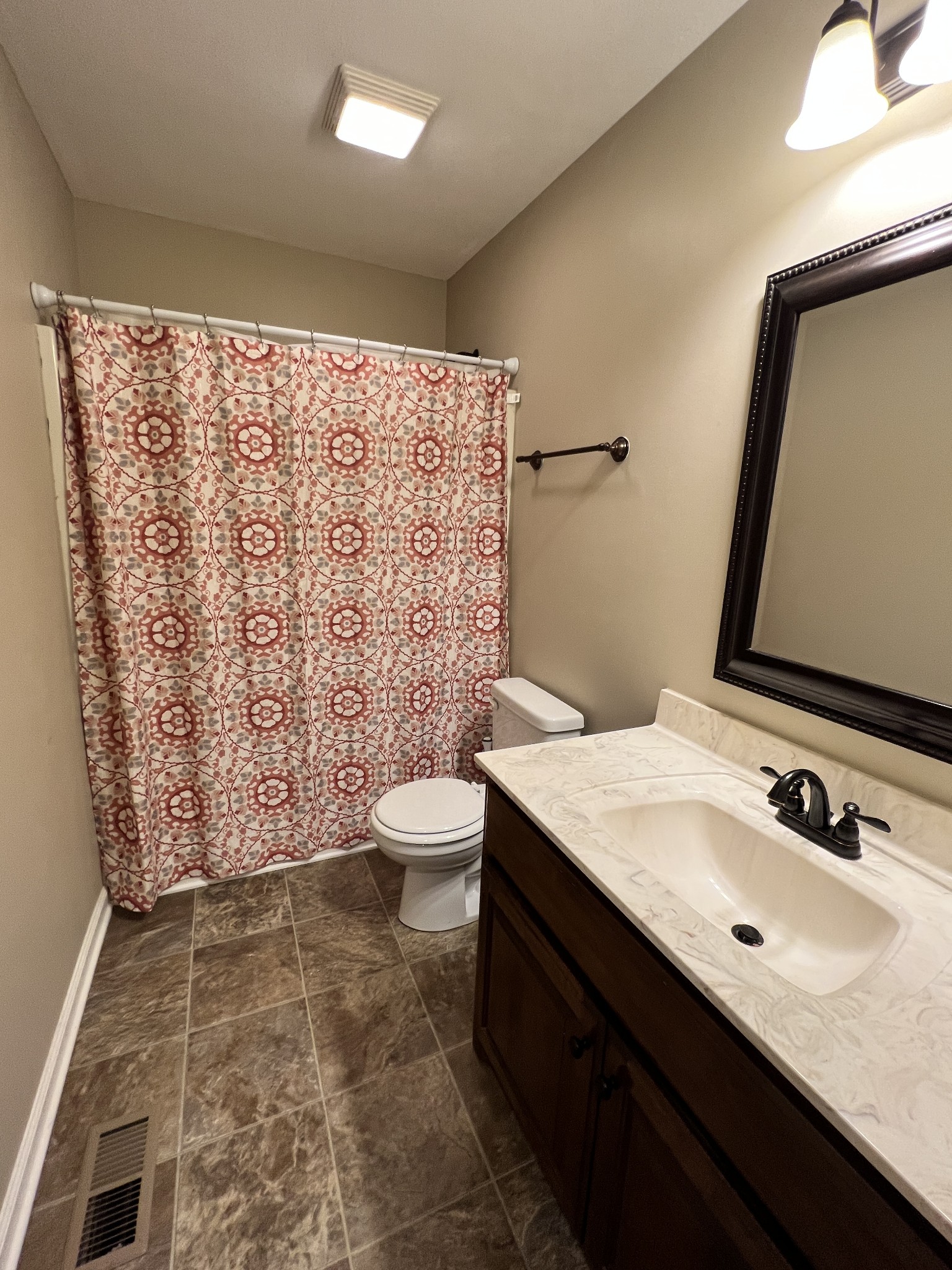 1406 Raven Road Clarksville, TN 37042 - Photo 21 of 27 Gallery Image 21